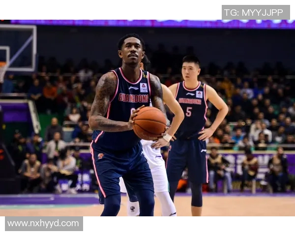马尚布鲁克斯：从NBA新星到中国篮球的璀璨明珠之路